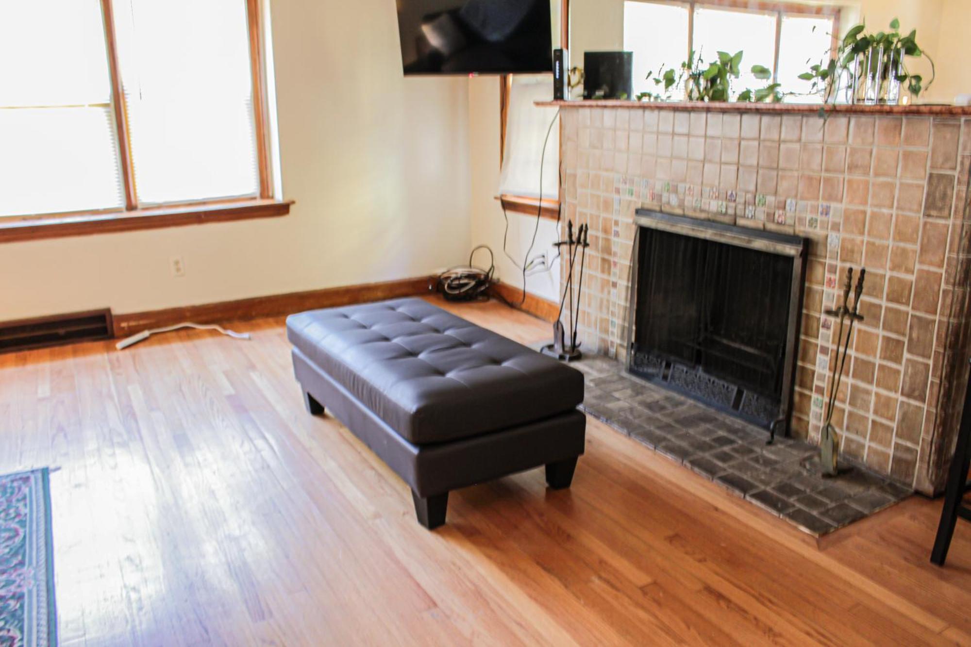 Master Bedroom In Home Away From Home Detroit Buitenkant foto